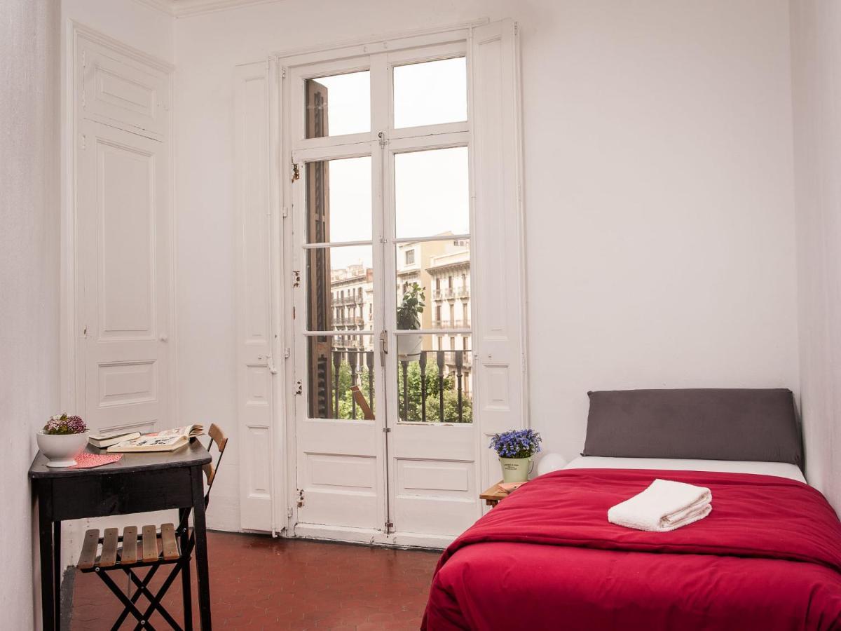 El Puchi Barcelona Hotel — Photos 1